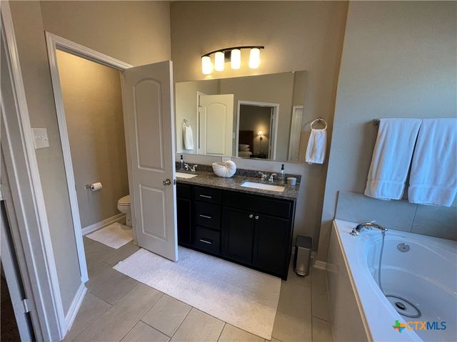 1608 Crooked Tree Dr, Temple, TX 76502