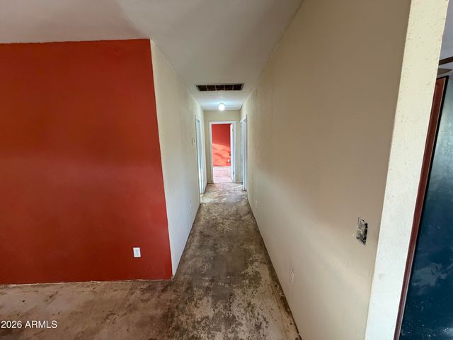 42845 N 7th Avenue, New River, AZ 85087