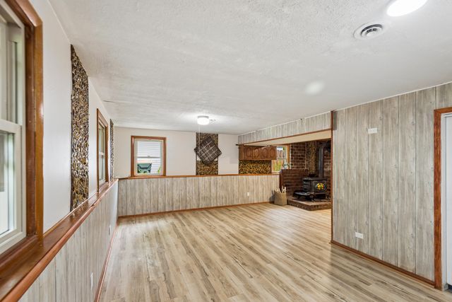 1819 Elmwood Drive, Lindenhurst, IL 60046