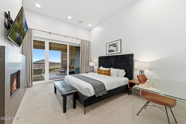 2752 High Mountain Road 1102, Park City, UT 84098