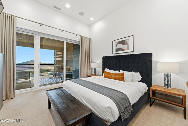 2752 High Mountain Road 1102, Park City, UT 84098