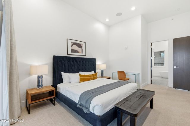 2752 High Mountain Road 1102, Park City, UT 84098