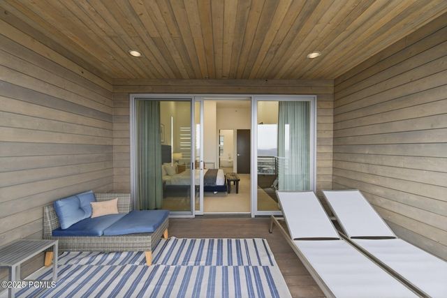 2752 High Mountain Road 1102, Park City, UT 84098