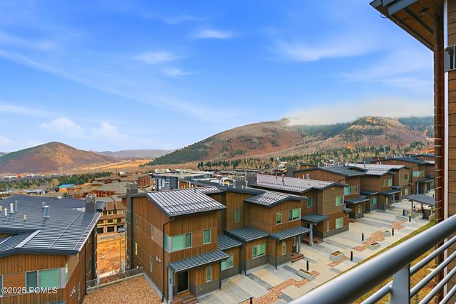2752 High Mountain Road 1102, Park City, UT 84098