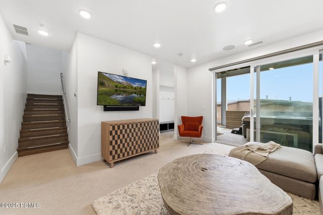 2752 High Mountain Road 1102, Park City, UT 84098