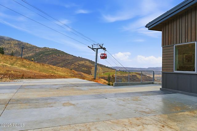 2752 High Mountain Road 1102, Park City, UT 84098