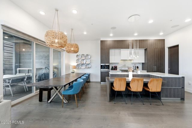 2752 High Mountain Road 1102, Park City, UT 84098