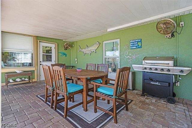 3664 Bayview AVE, St James City, FL 33956