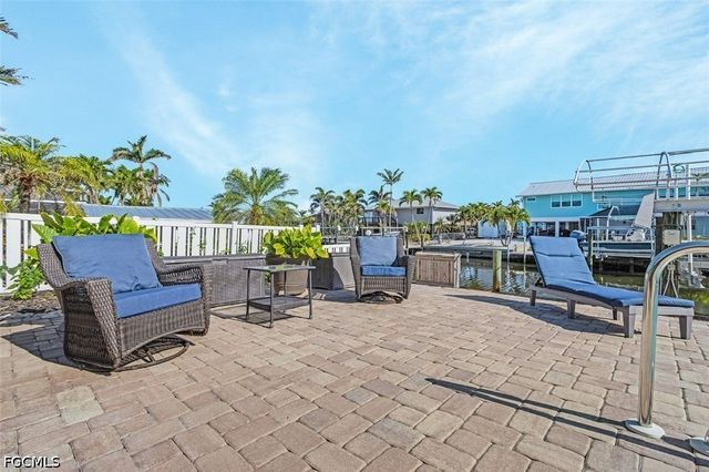 3664 Bayview AVE, St James City, FL 33956