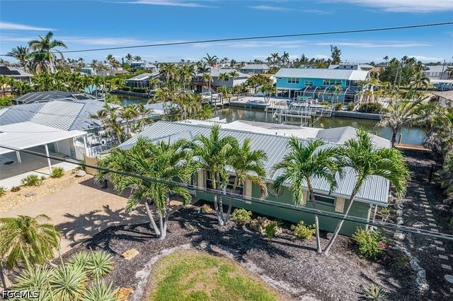 3664 Bayview AVE, St James City, FL 33956