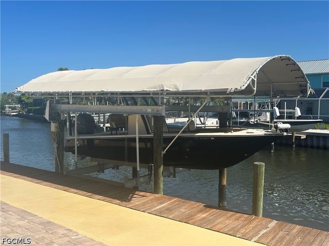 3664 Bayview AVE, St James City, FL 33956