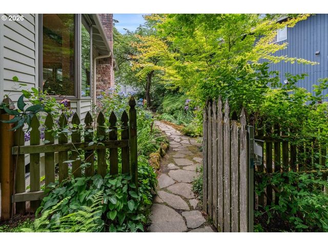 5725 Sw CALUSA Loop, Tualatin, OR 97062