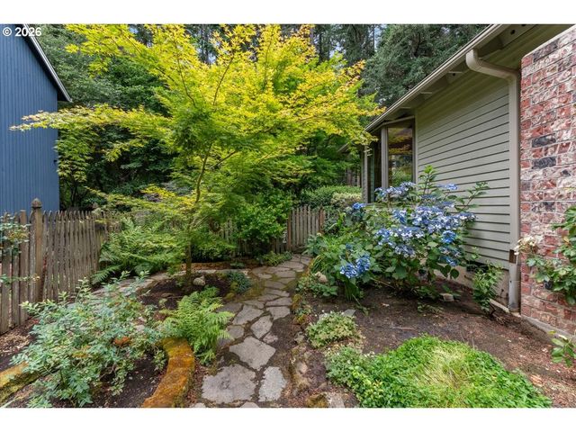 5725 Sw CALUSA Loop, Tualatin, OR 97062