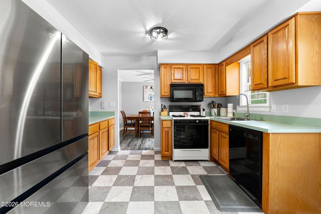 55 Cedar Drive, Brick, NJ 08723