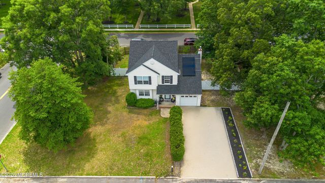 55 Cedar Drive, Brick, NJ 08723