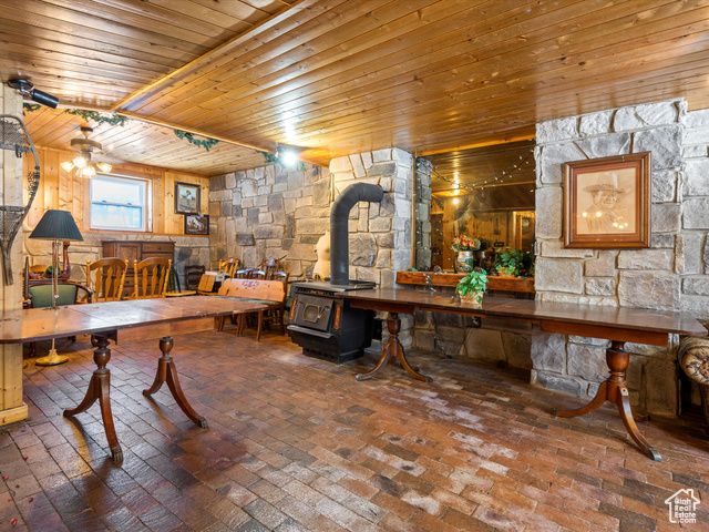 7345 E 900 S, Huntsville, UT 84317