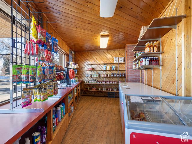 7345 E 900 S, Huntsville, UT 84317