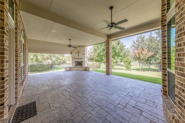 27602 Lakeway Trail Lane, Fulshear, TX 77441