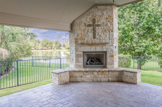 27602 Lakeway Trail Lane, Fulshear, TX 77441