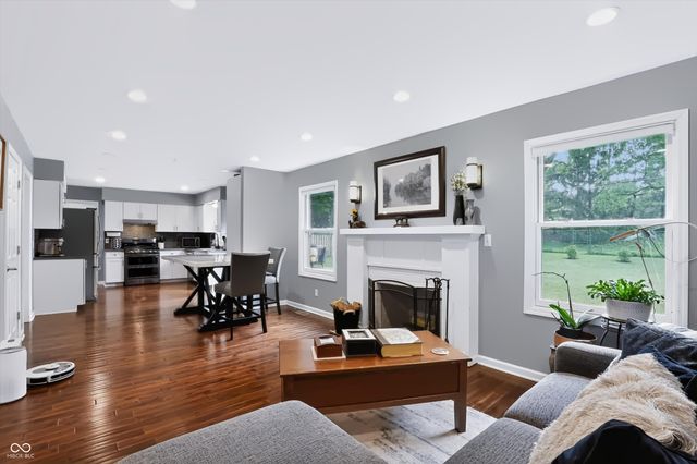 242 Beechmont Drive, Carmel, IN 46032