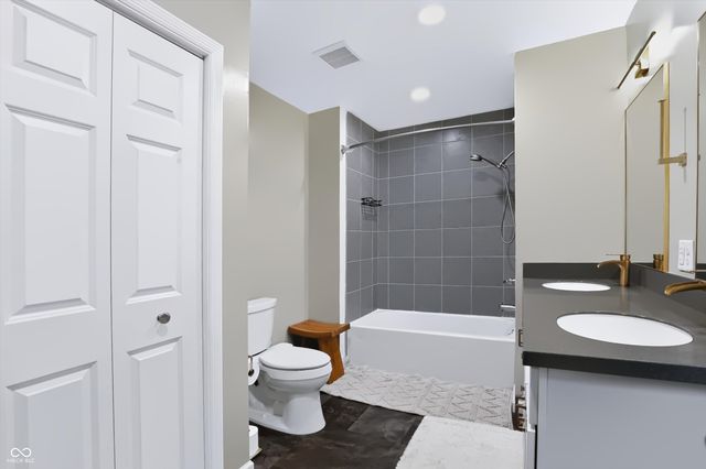242 Beechmont Drive, Carmel, IN 46032