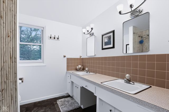 242 Beechmont Drive, Carmel, IN 46032