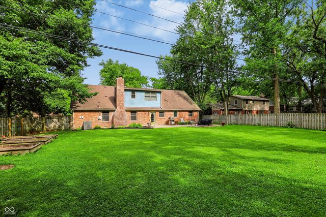 242 Beechmont Drive, Carmel, IN 46032