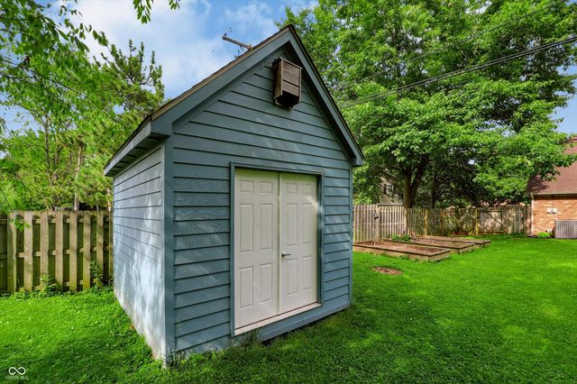 242 Beechmont Drive, Carmel, IN 46032
