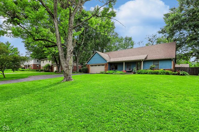 242 Beechmont Drive, Carmel, IN 46032