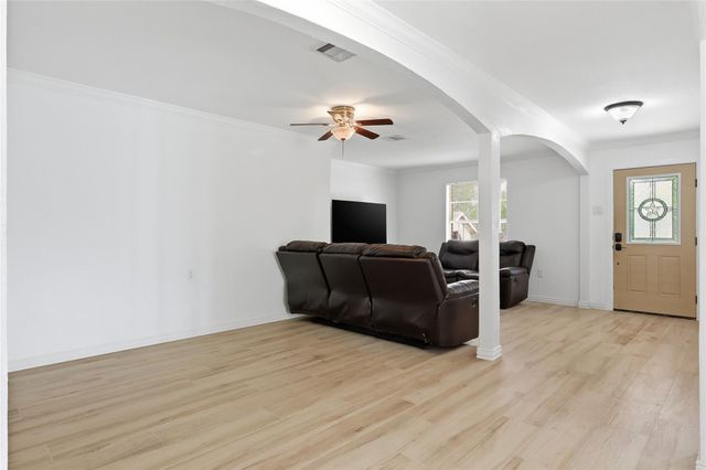 19322 S Post Oak Boulevard, Fresno, TX 77545