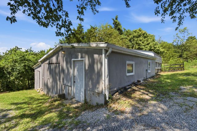 203 Fuzzy Duck Road, Lancaster, KY 40444