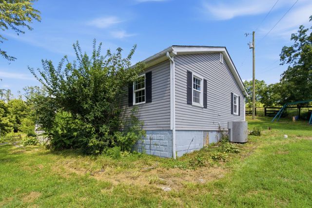 203 Fuzzy Duck Road, Lancaster, KY 40444