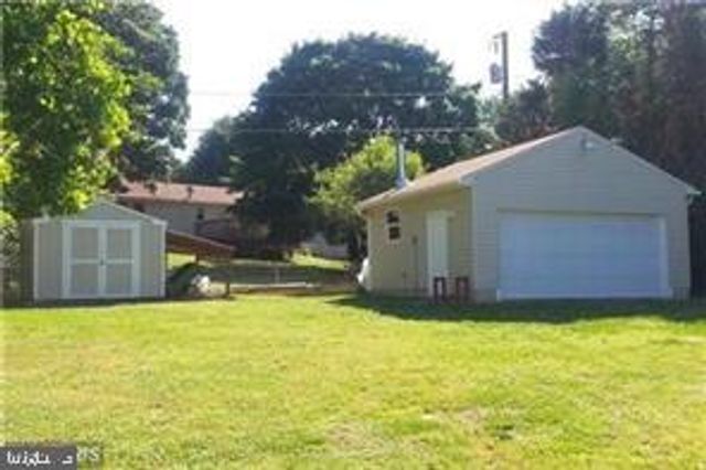 1412 ELIZABETH DR, Fredericksburg, VA 22405