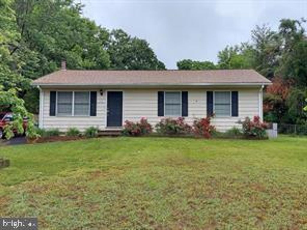 1412 ELIZABETH DR, Fredericksburg, VA 22405