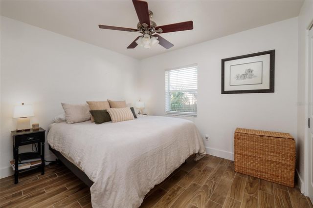 600 74TH AVENUE N, St Petersburg, FL 33702