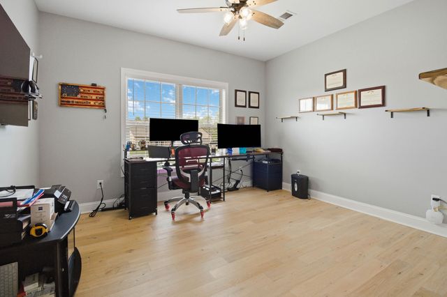1039 Vineyard Way, Berea, KY 40403
