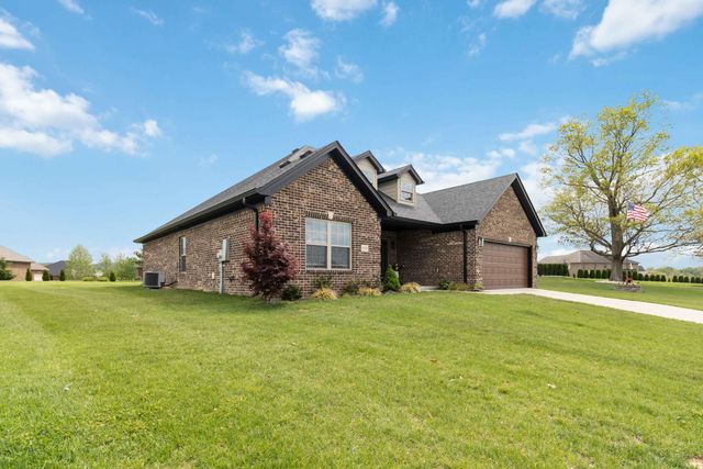 1039 Vineyard Way, Berea, KY 40403
