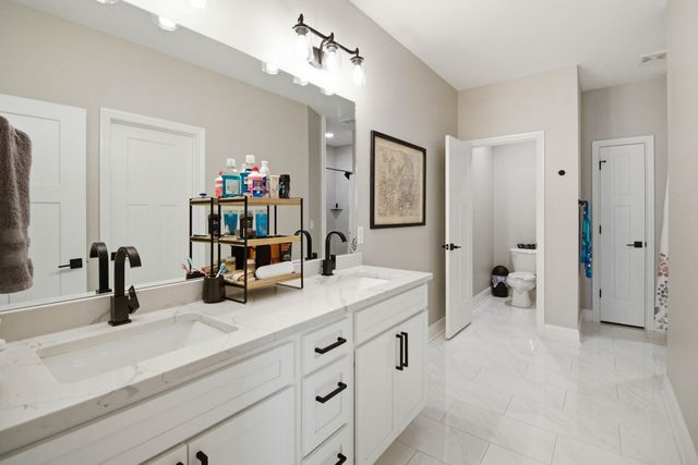 1039 Vineyard Way, Berea, KY 40403