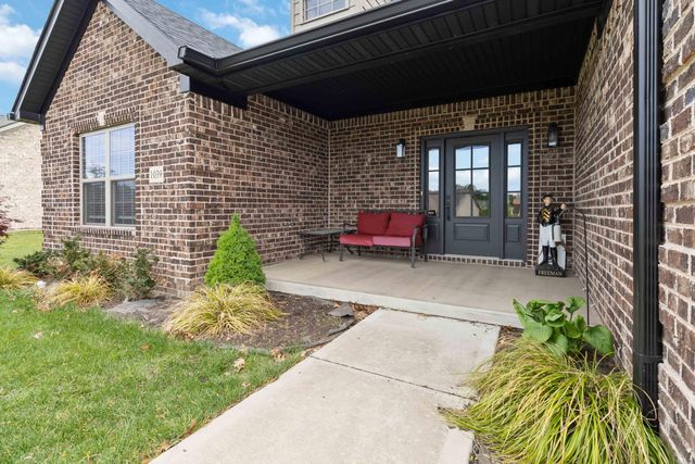 1039 Vineyard Way, Berea, KY 40403