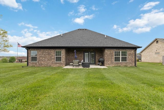 1039 Vineyard Way, Berea, KY 40403