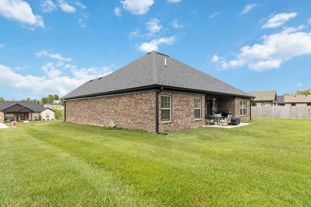 1039 Vineyard Way, Berea, KY 40403