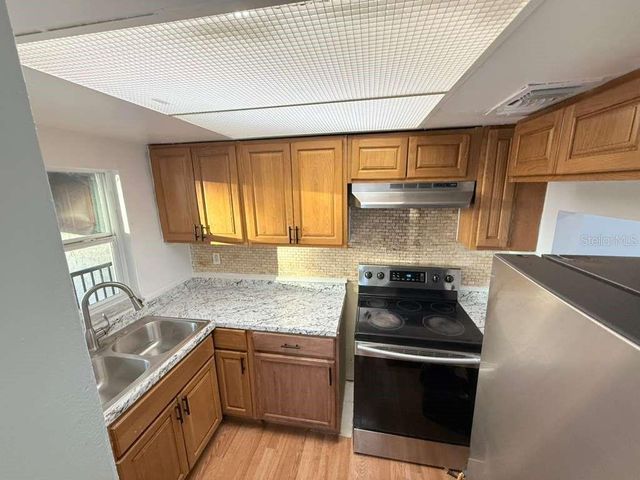 108 BOOTH LANE, Kissimmee, FL 34743