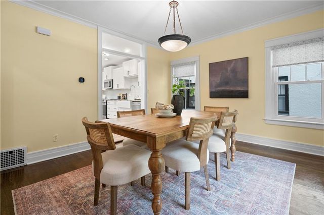 6034 Brookside Boulevard, Kansas City, MO 64113