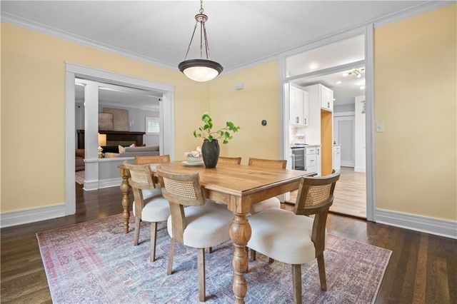 6034 Brookside Boulevard, Kansas City, MO 64113