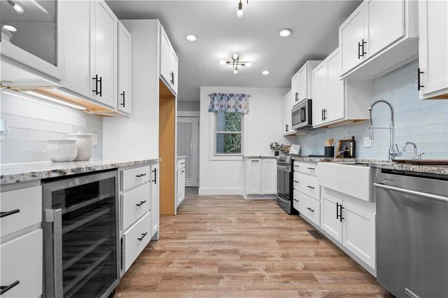 6034 Brookside Boulevard, Kansas City, MO 64113