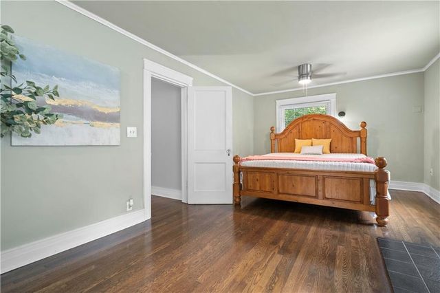 6034 Brookside Boulevard, Kansas City, MO 64113