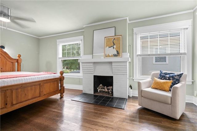 6034 Brookside Boulevard, Kansas City, MO 64113