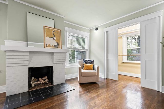 6034 Brookside Boulevard, Kansas City, MO 64113