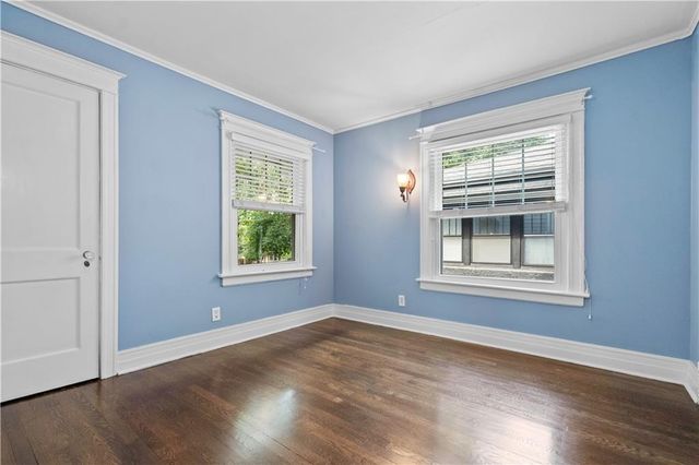 6034 Brookside Boulevard, Kansas City, MO 64113