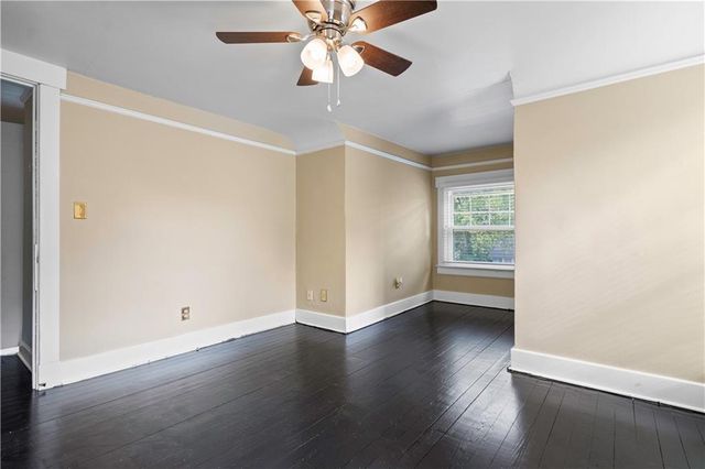 6034 Brookside Boulevard, Kansas City, MO 64113